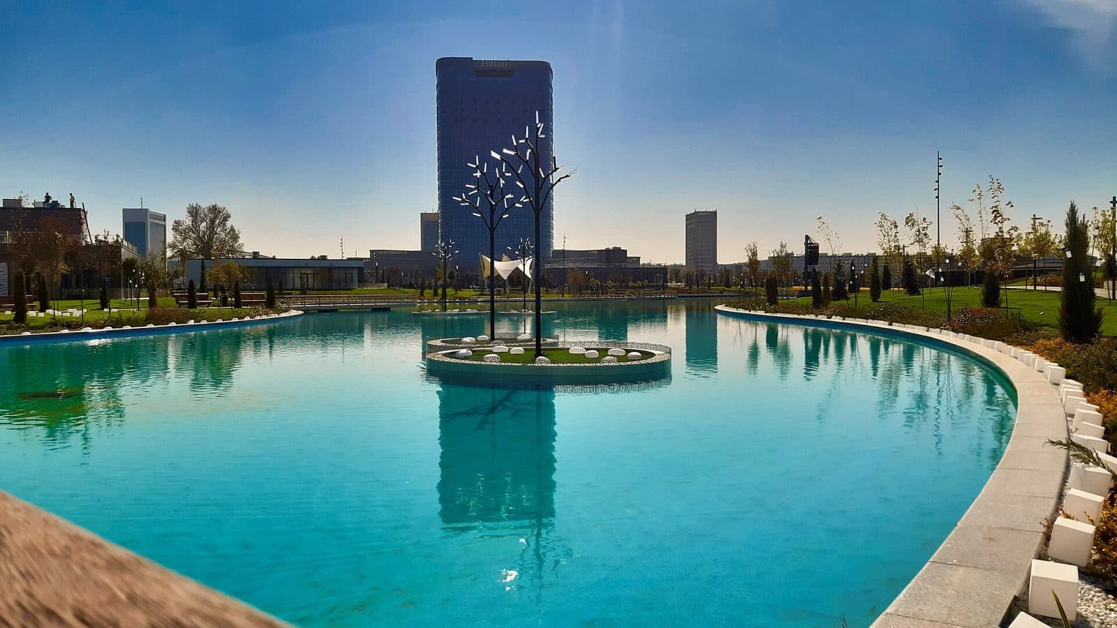 Tashkent City Park’dagi koʻl